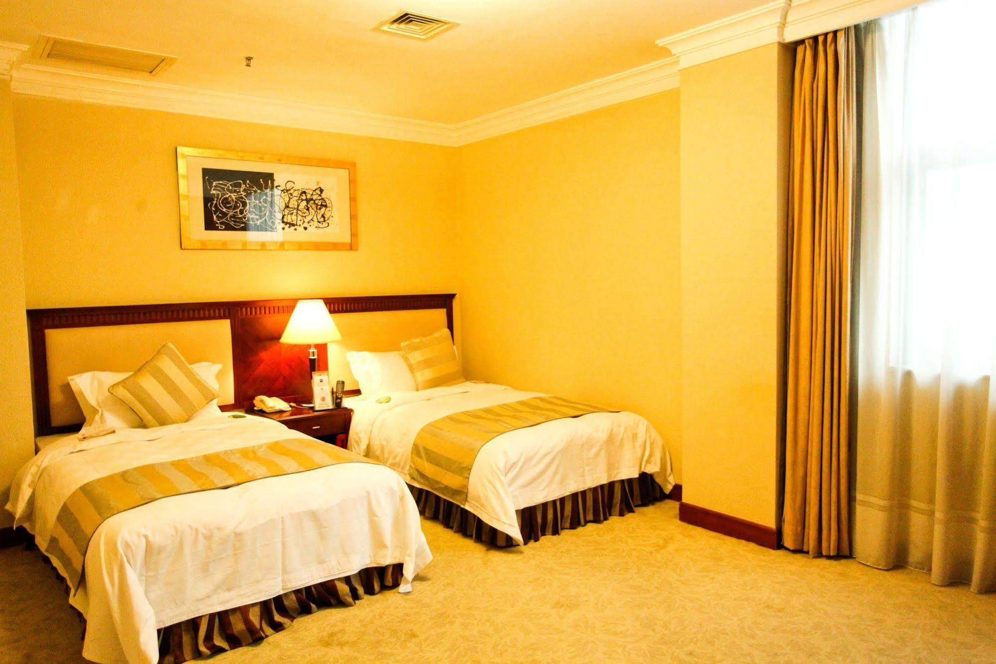 Shenzhen Dongmen Metropark Suites Hotel Esterno foto
